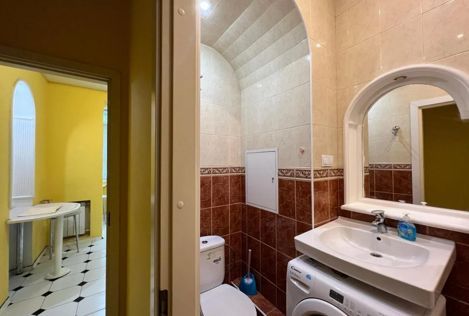 Apartment Near Gulliver 基輔 乌克兰