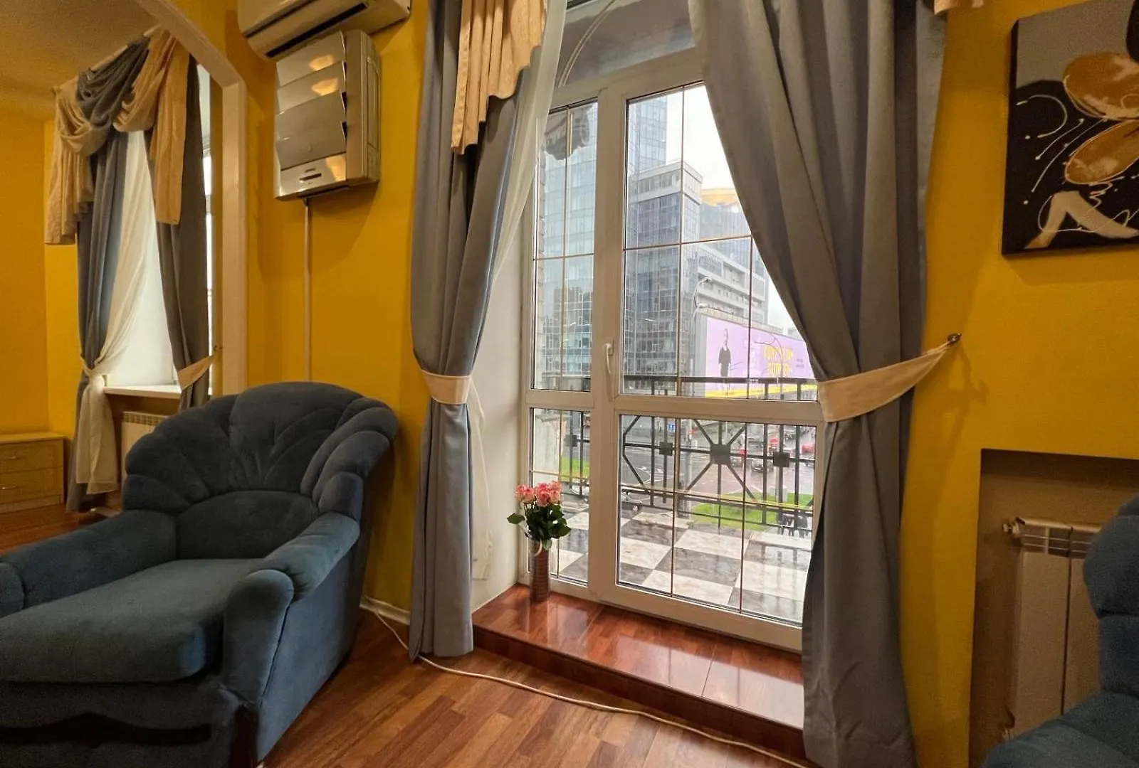 Apartment Near Gulliver Κίεβο