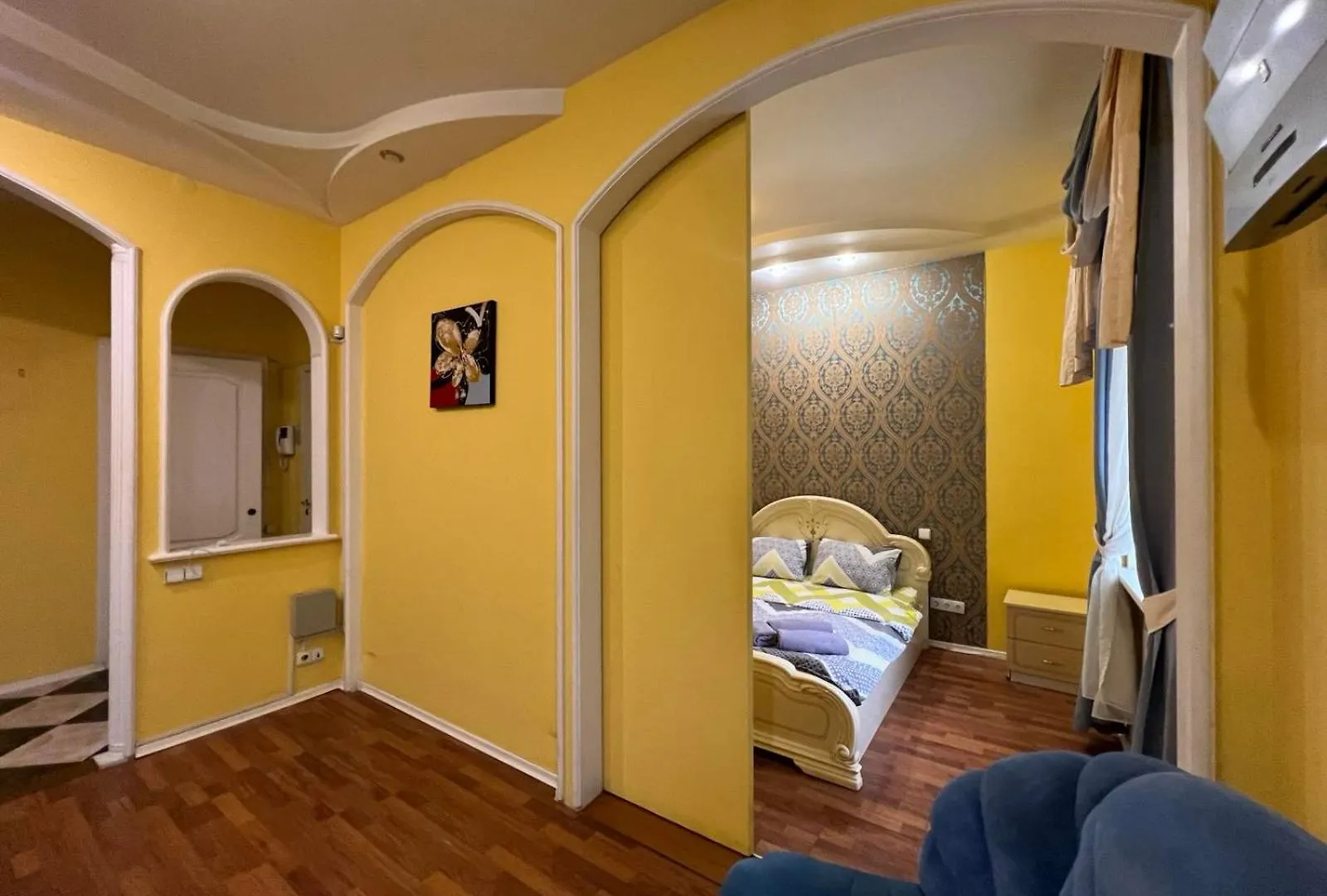 Apartment Near Gulliver Kyiv